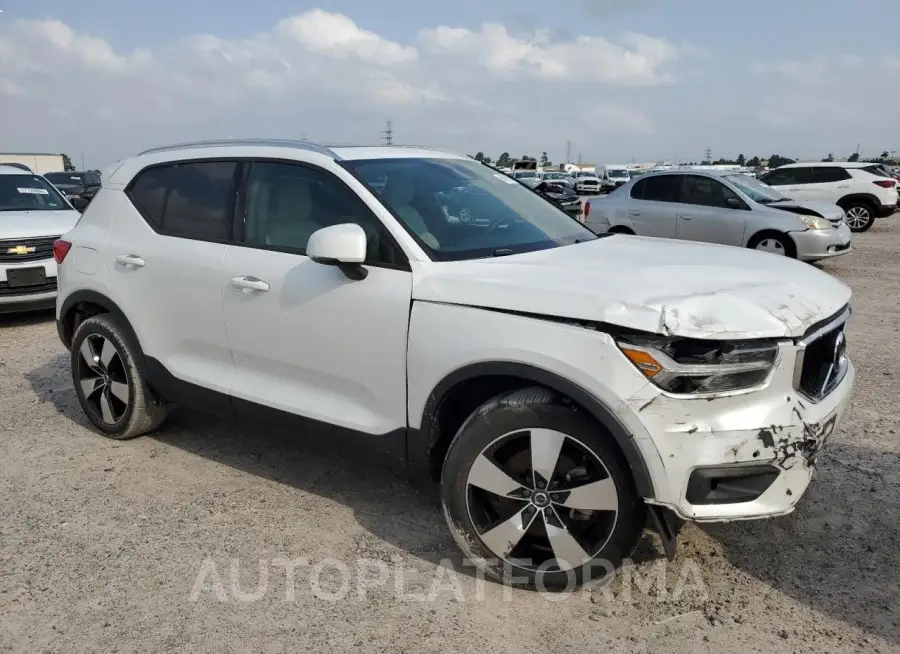 VOLVO XC40 T5 MO 2021 vin YV4162UK1M2416236 from auto auction Copart