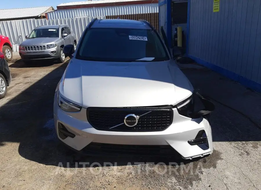 VOLVO XC40 CORE 2024 vin YV4L12UK5R2288212 from auto auction Copart