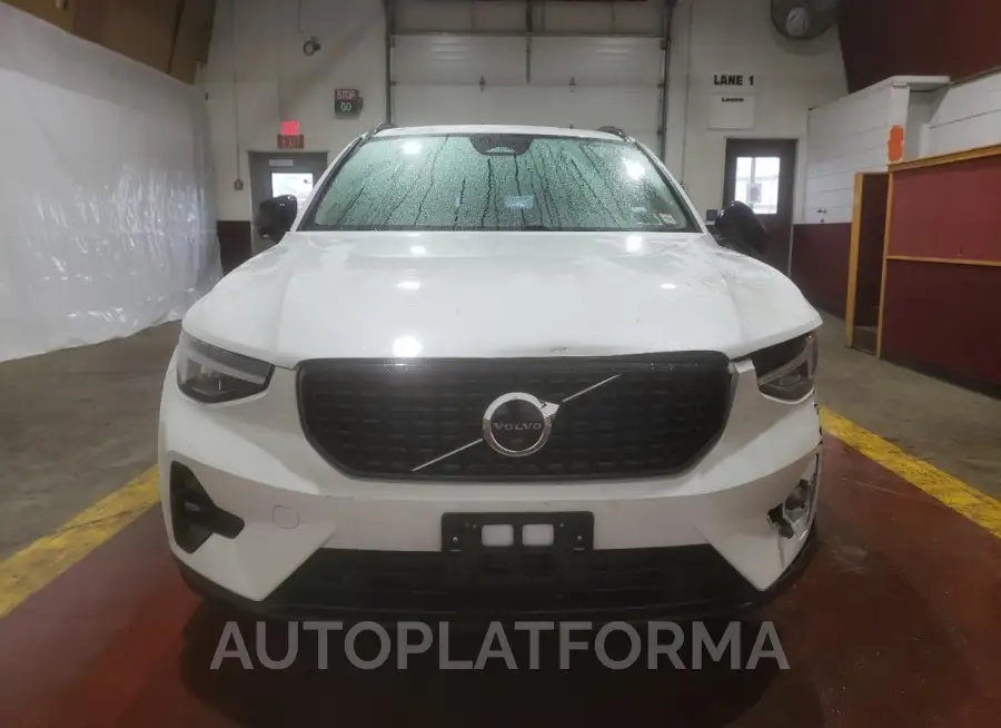 VOLVO XC40 PLUS 2024 vin YV4L12UL1R2244619 from auto auction Copart