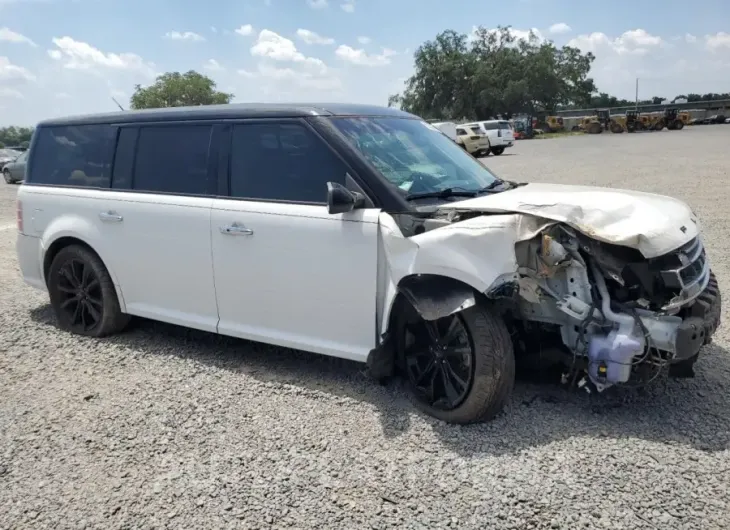 FORD FLEX LIMIT 2016 vin 2FMHK6DT6GBA19712 from auto auction Copart