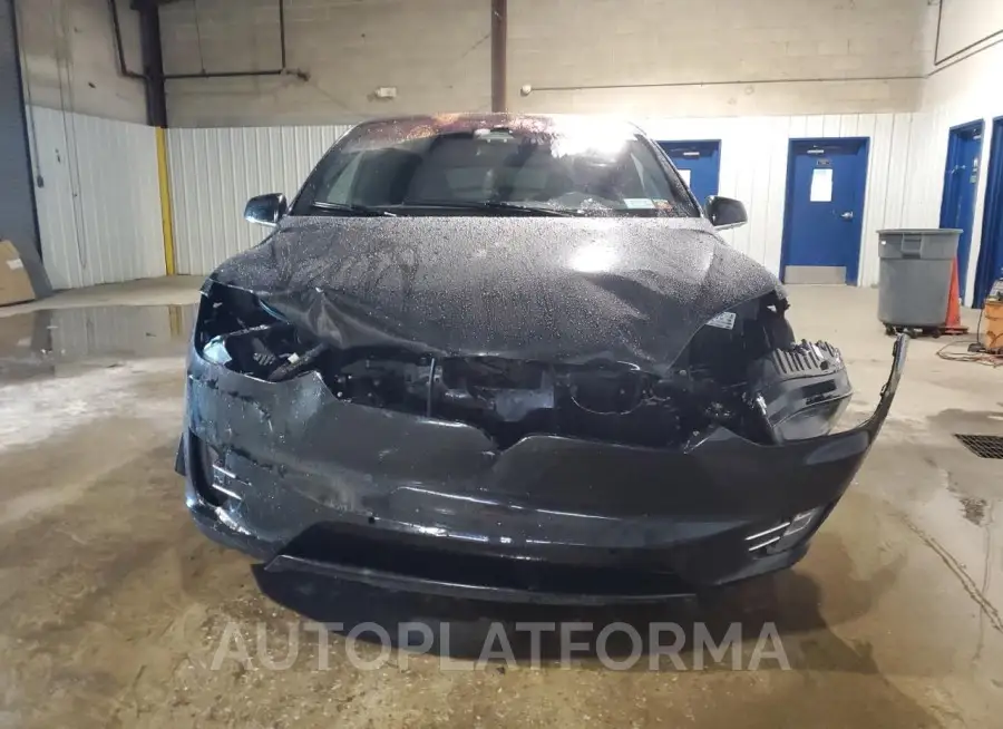 TESLA MODEL X 2018 vin 5YJXCDE2XJF089988 from auto auction Copart