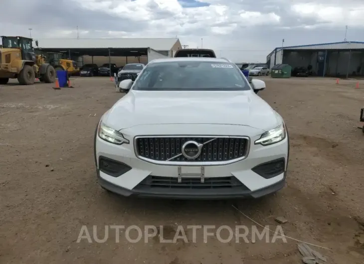 VOLVO V60 CROSS 2020 vin YV4102WK2L1030914 from auto auction Copart