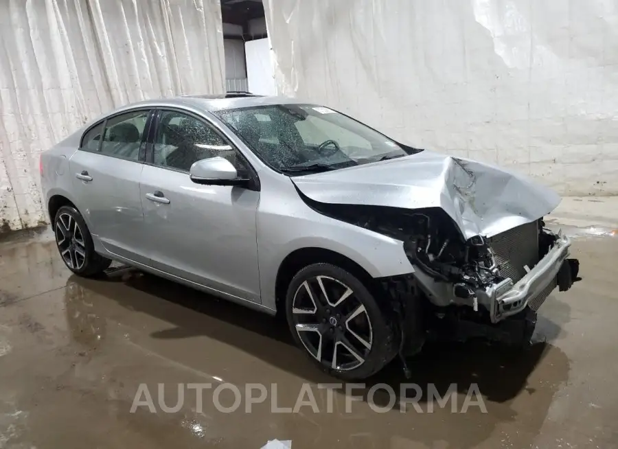 VOLVO S60 DYNAMI 2017 vin YV140MTL2H2438480 from auto auction Copart