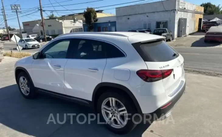 MERCEDES-BENZ GLA 250 4M 2021 vin W1N4N4HB8MJ275785 from auto auction Copart