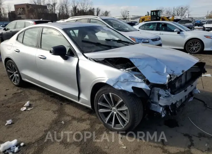 VOLVO S60 B5 MOM 2022 vin 7JRL12TZ5NG172766 from auto auction Copart