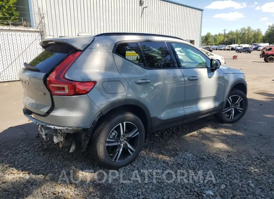 VOLVO XC40 CORE 2024 vin YV4L12UK6R2338924 from auto auction Copart