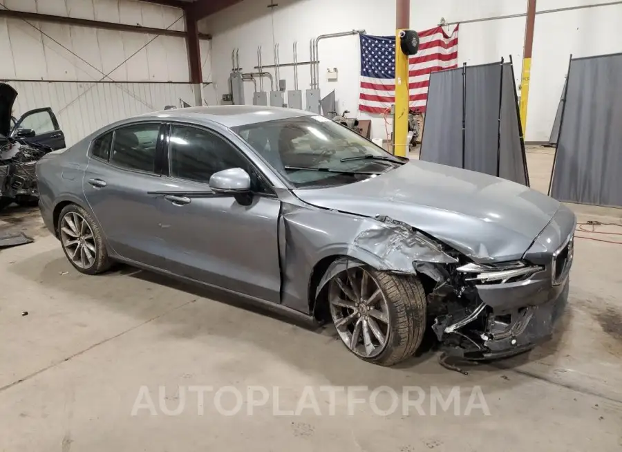 VOLVO S60 T6 MOM 2019 vin 7JRA22TK3KG014509 from auto auction Copart