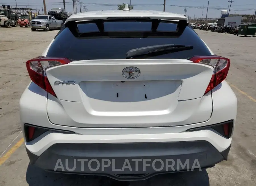 TOYOTA C-HR XLE 2019 vin JTNKHMBX1K1051938 from auto auction Copart