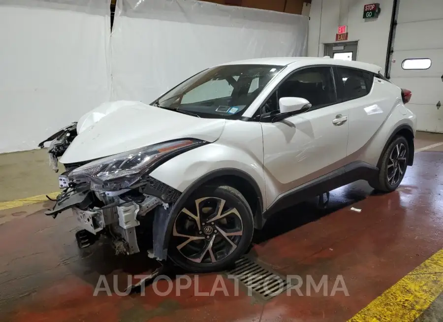 TOYOTA C-HR XLE 2022 vin NMTKHMBX4NR147976 from auto auction Copart