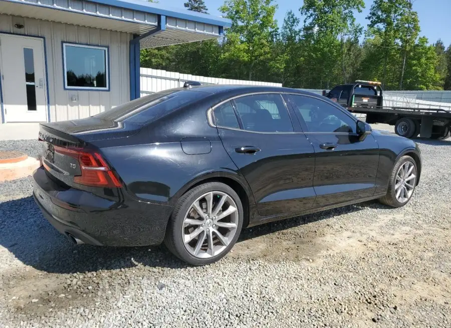 VOLVO S60 T5 MOM 2019 vin 7JR102FK4KG002080 from auto auction Copart