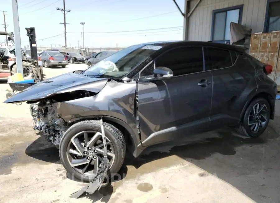 TOYOTA C-HR XLE 2022 vin NMTKHMBX2NR142873 from auto auction Copart