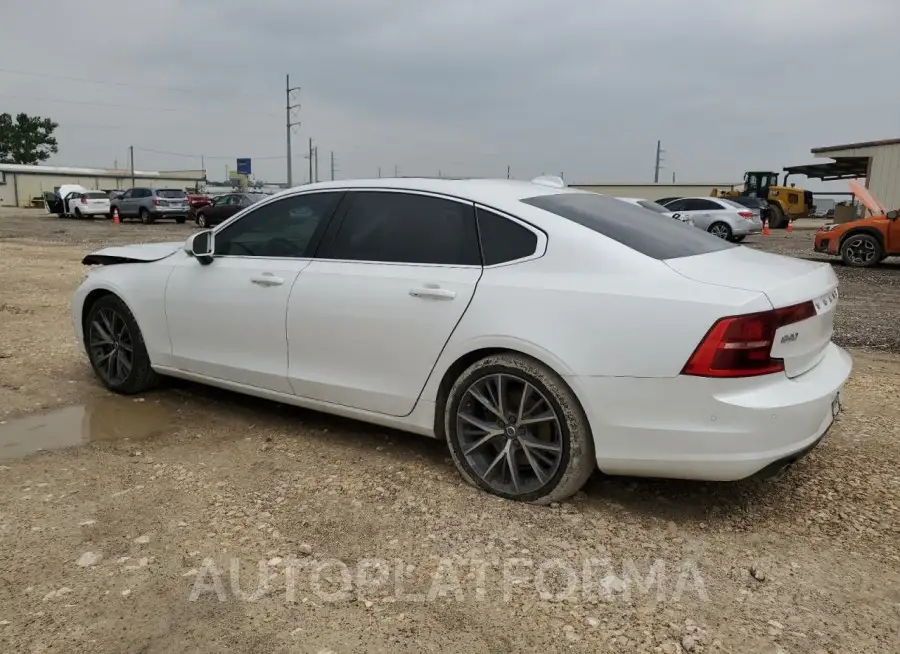 VOLVO S90 T5 MOM 2018 vin LVY982MK2JP006763 from auto auction Copart