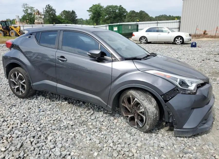 TOYOTA C-HR XLE 2018 vin NMTKHMBX1JR054021 from auto auction Copart