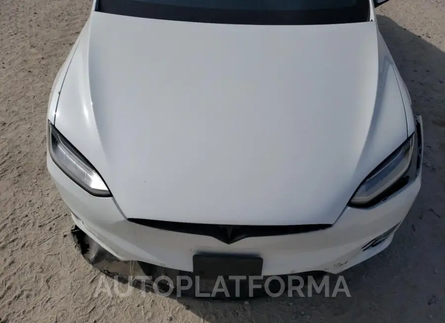 TESLA MODEL X 2018 vin 5YJXCAE26JF112858 from auto auction Copart