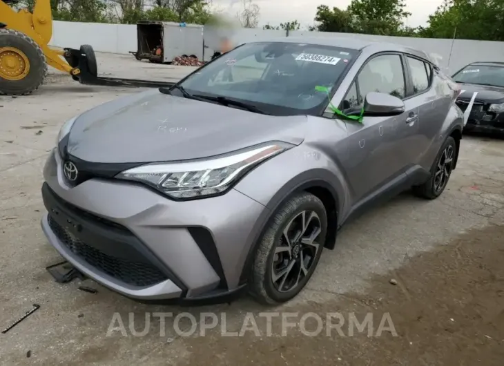 TOYOTA C-HR XLE 2020 vin JTNKHMBX8L1079835 from auto auction Copart