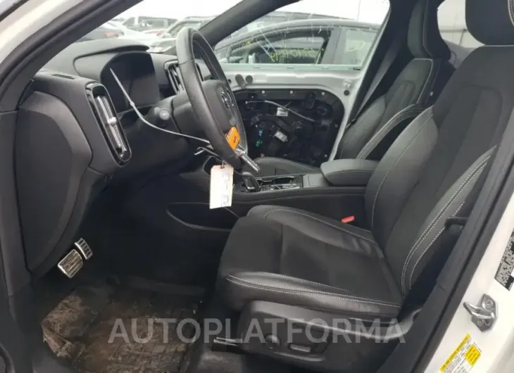 VOLVO XC40 T5 R- 2021 vin YV4162UM4M2611362 from auto auction Copart