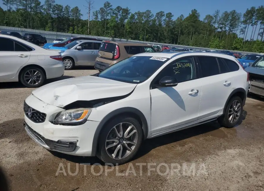 VOLVO V60 CROSS 2016 vin YV4612HM4G1016942 from auto auction Copart