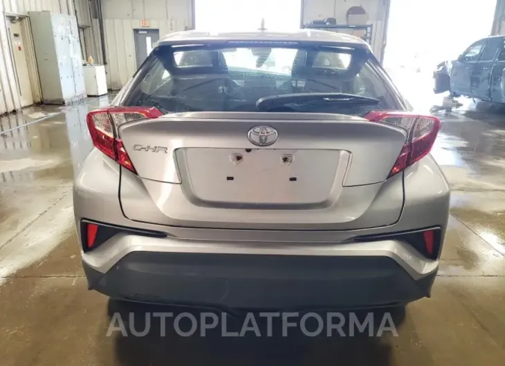 TOYOTA C-HR XLE 2019 vin JTNKHMBX8K1024851 from auto auction Copart