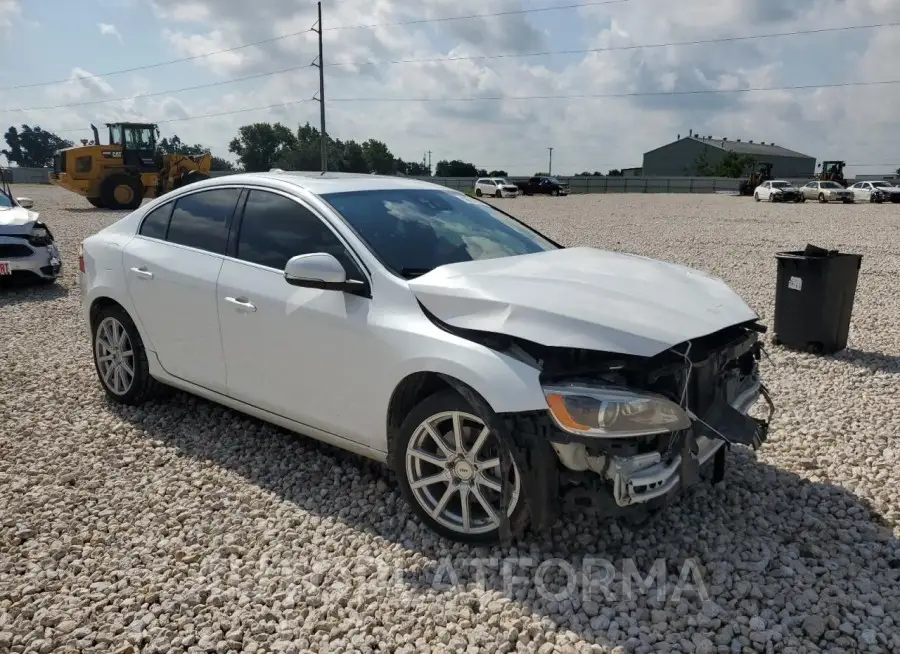 VOLVO S60 PLATIN 2015 vin YV149MFD8F1317238 from auto auction Copart