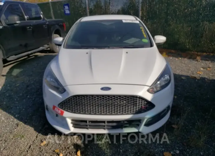 FORD FOCUS ST 2017 vin 1FADP3L92HL230972 from auto auction Copart