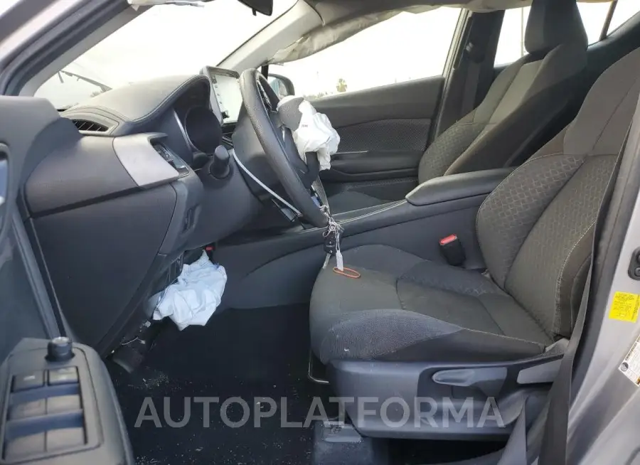 TOYOTA C-HR XLE 2020 vin JTNKHMBXXL1068402 from auto auction Copart