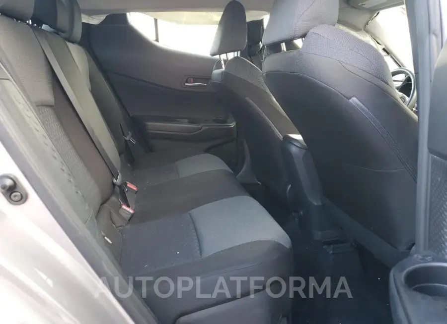 TOYOTA C-HR XLE 2020 vin JTNKHMBXXL1068402 from auto auction Copart