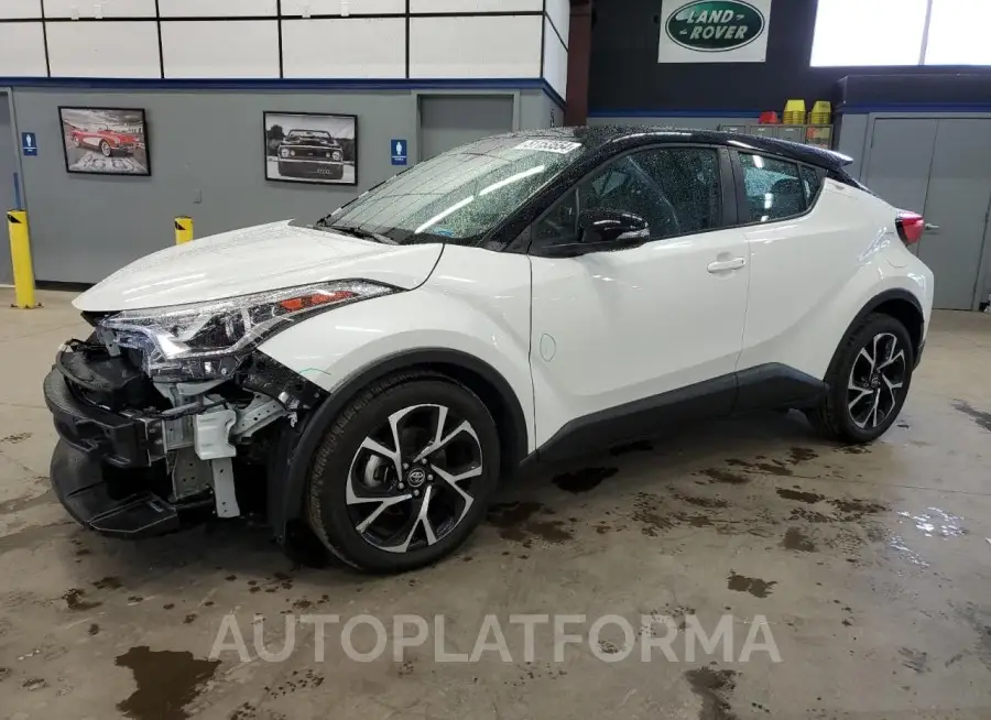 TOYOTA C-HR XLE 2019 vin NMTKHMBX4KR089640 from auto auction Copart