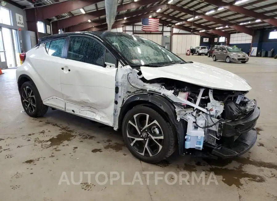 TOYOTA C-HR XLE 2019 vin NMTKHMBX4KR089640 from auto auction Copart