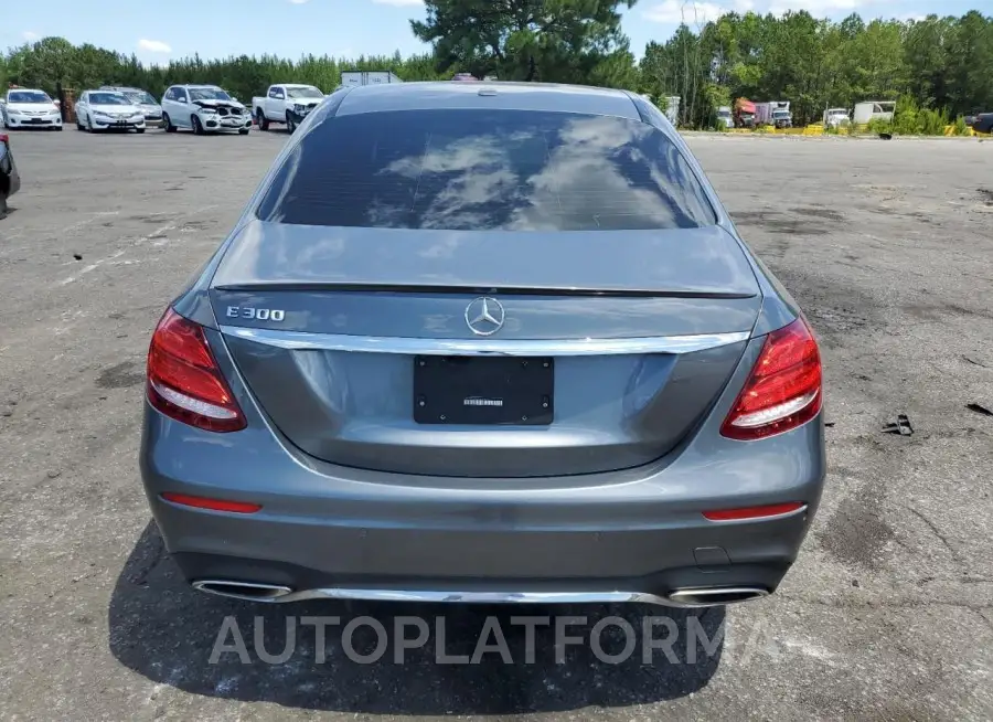 MERCEDES-BENZ E 300 2019 vin WDDZF4JB2KA661027 from auto auction Copart