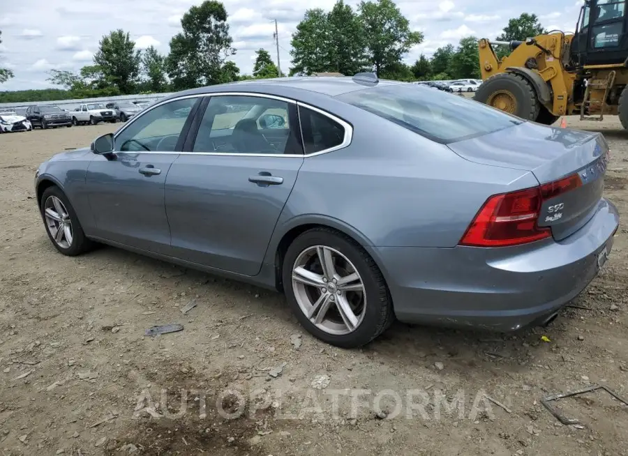 VOLVO S90 T5 MOM 2018 vin LVY982MK4JP016582 from auto auction Copart