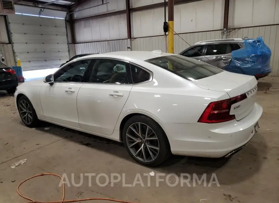 VOLVO S90 T6 MOM 2017 vin YV1A22MK1H1015418 from auto auction Copart