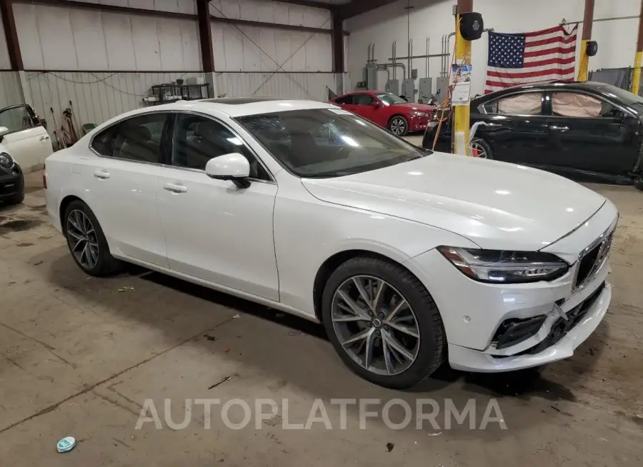 VOLVO S90 T6 MOM 2017 vin YV1A22MK1H1015418 from auto auction Copart