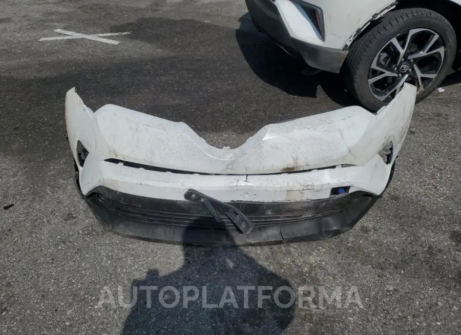 TOYOTA C-HR XLE 2019 vin JTNKHMBX4K1014902 from auto auction Copart