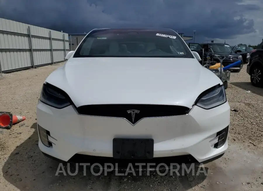 TESLA MODEL X 2017 vin 5YJXCBE22HF050018 from auto auction Copart