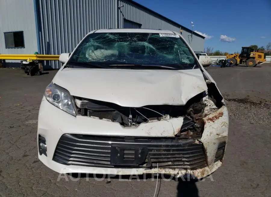 TOYOTA SIENNA XLE 2020 vin 5TDDZ3DC9LS240498 from auto auction Copart