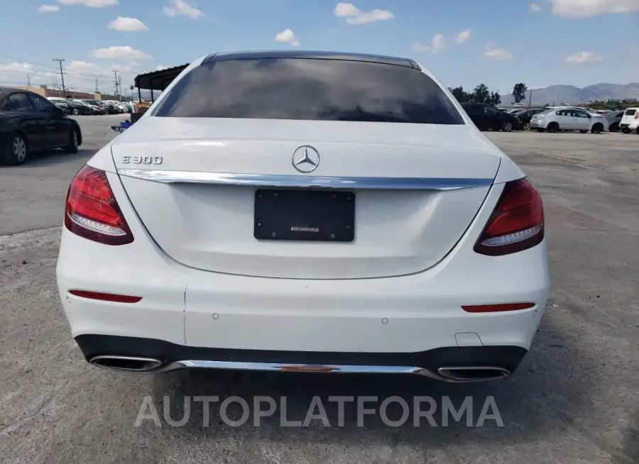 MERCEDES-BENZ E 300 2019 vin WDDZF4JB2KA633132 from auto auction Copart