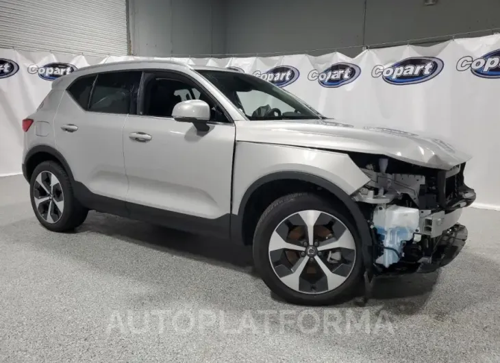 VOLVO XC40 PLUS 2024 vin YV4L12UE0R2334619 from auto auction Copart