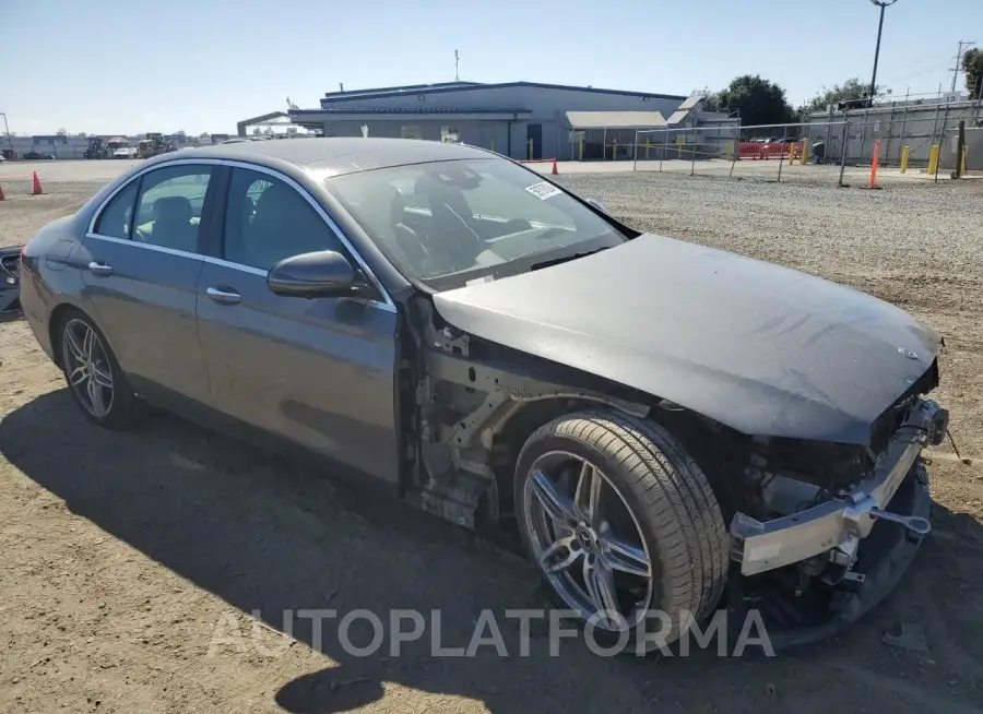 MERCEDES-BENZ E 300 2019 vin WDDZF4JB6KA577776 from auto auction Copart