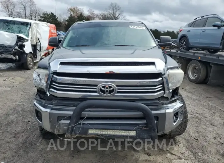 TOYOTA TUNDRA CRE 2017 vin 5TFAW5F10HX588470 from auto auction Copart