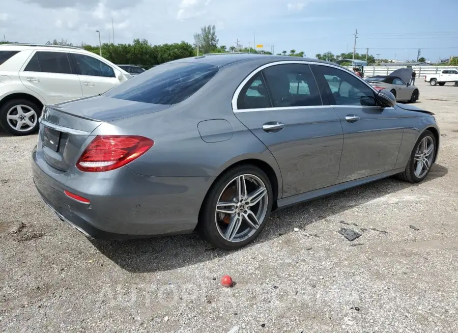 MERCEDES-BENZ E 300 2019 vin WDDZF4JB0KA668476 from auto auction Copart