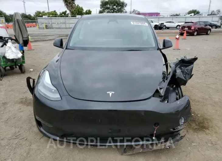 TESLA MODEL Y 2024 vin 7SAYGDEF2RF059362 from auto auction Copart