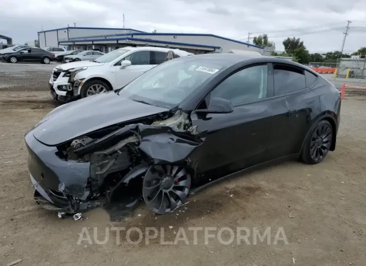 TESLA MODEL Y 2024 vin 7SAYGDEF2RF059362 from auto auction Copart