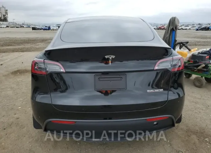 TESLA MODEL Y 2024 vin 7SAYGDEF2RF059362 from auto auction Copart