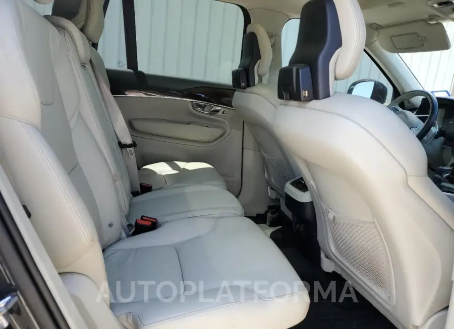 VOLVO XC90 T6 2017 vin YV4A22PK8H1157196 from auto auction Copart