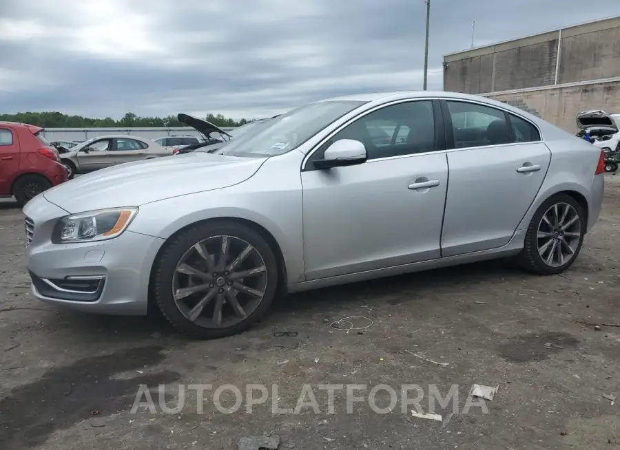 VOLVO S60 PLATIN 2015 vin YV140MFM8F1350783 from auto auction Copart