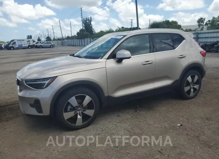 VOLVO XC40 T4 2023 vin YV4L12UF4P2938678 from auto auction Copart