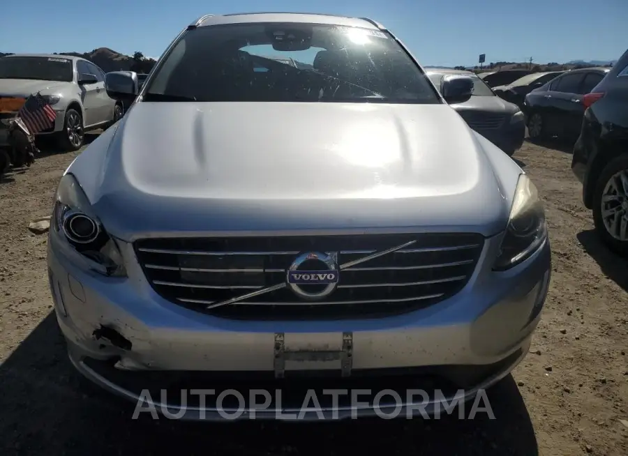 VOLVO XC60 T5 IN 2017 vin YV440MRU2H2020715 from auto auction Copart