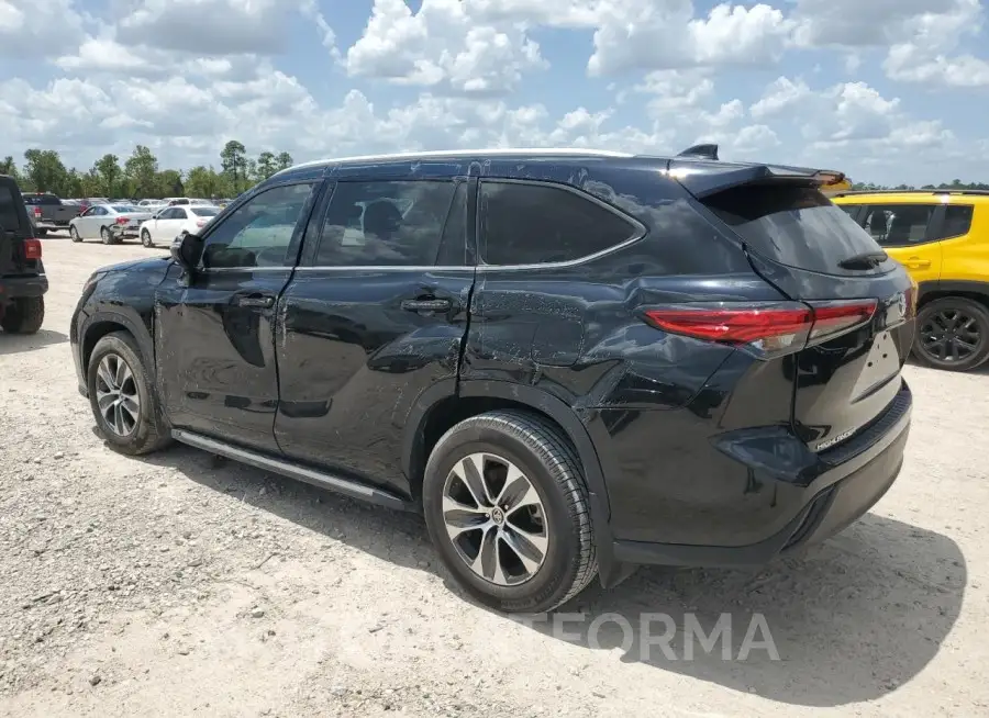 TOYOTA HIGHLANDER 2022 vin 5TDGZRAH8NS137866 from auto auction Copart