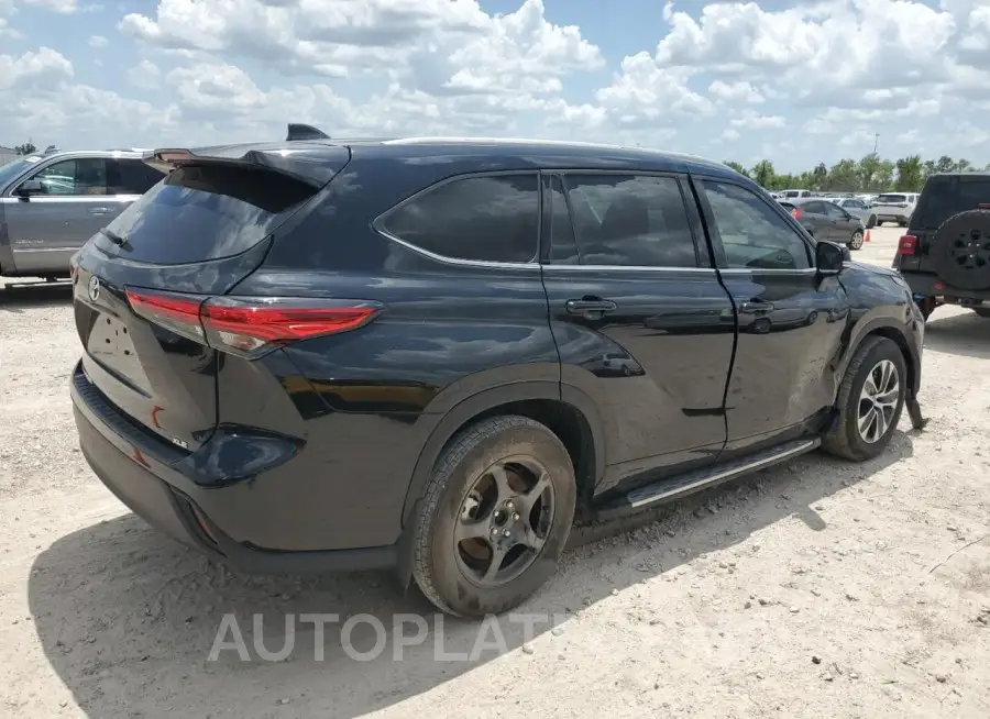 TOYOTA HIGHLANDER 2022 vin 5TDGZRAH8NS137866 from auto auction Copart