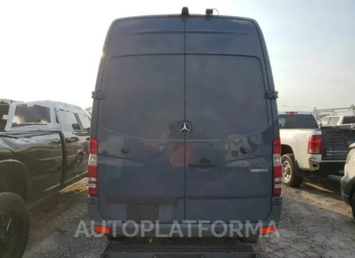 MERCEDES-BENZ SPRINTER 2 2018 vin WD3PE7CD1JP630782 from auto auction Copart